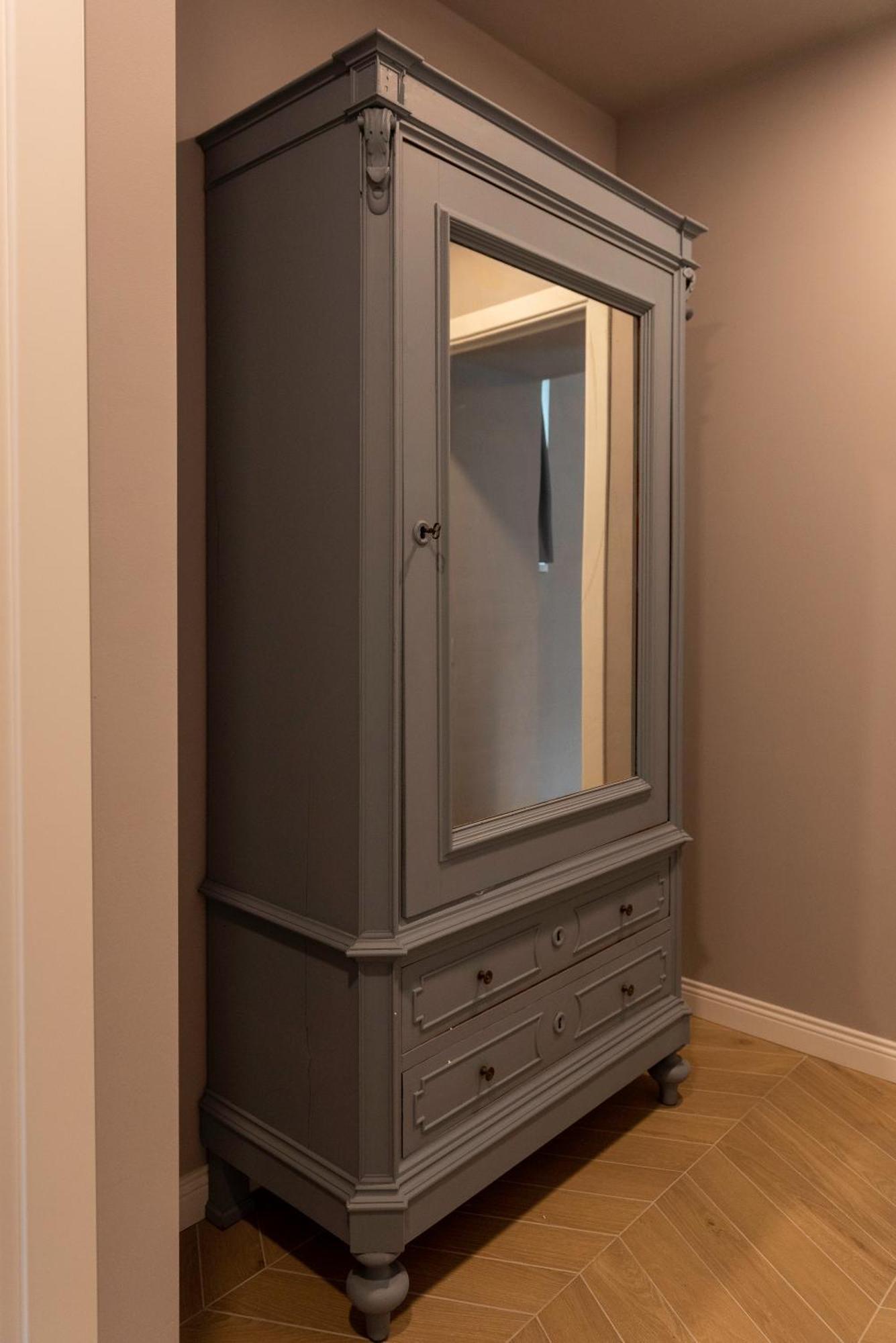 Regina Boutique Suites Трієст Екстер'єр фото